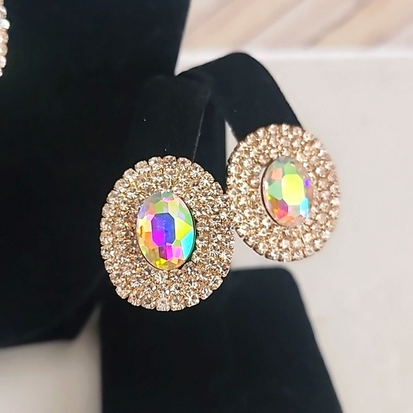 Statement Iridescent AB Necklace Earrings Set - Picture 7 of 9